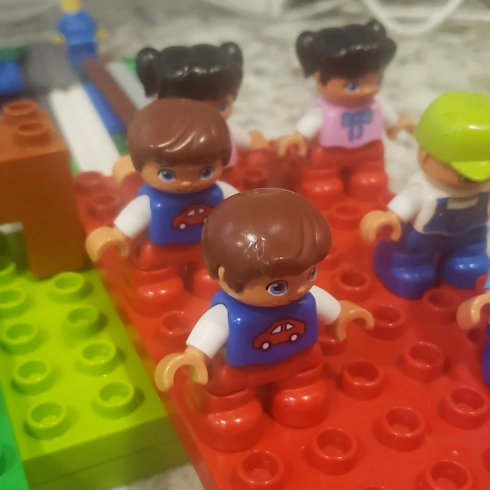 Legos - Picture 6 of 10